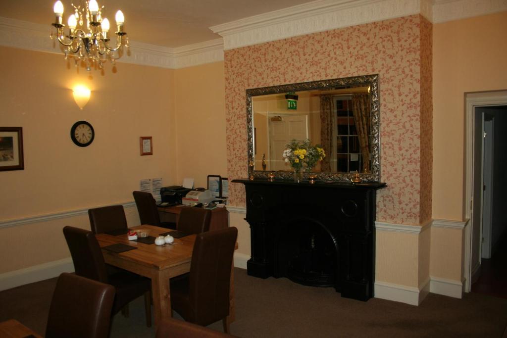 The Trewythen Hotel Llanidloes Ngoại thất bức ảnh